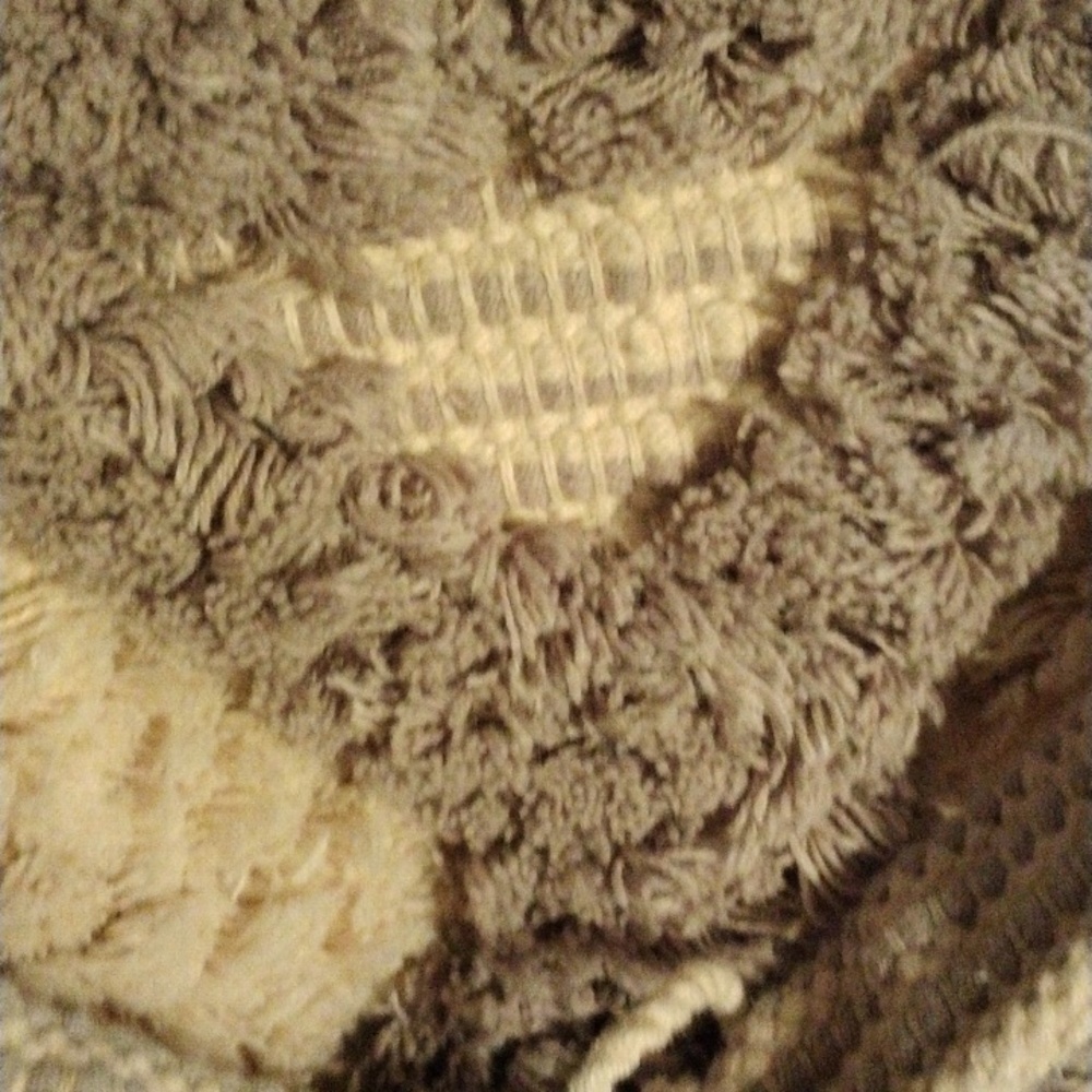 Fabulous MJ chenille tote - Picture 3 of 6